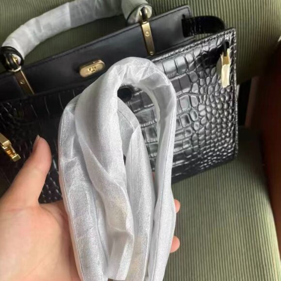 95% NEW TORY BURCH LEE RADZIWILL mini tote bag - Picture 3 of 7